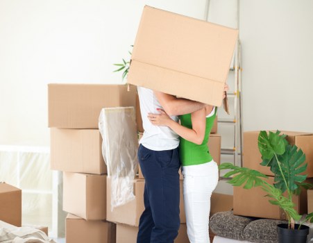 Customer raising a formal complaint about a moving service